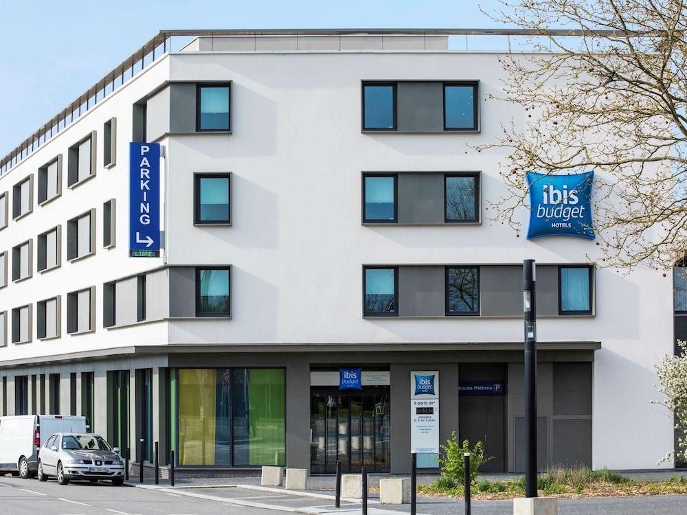 Ibis Saint Quentin En Yvelines - Velodrome Hotel Montigny-le-Bretonneux Exterior photo