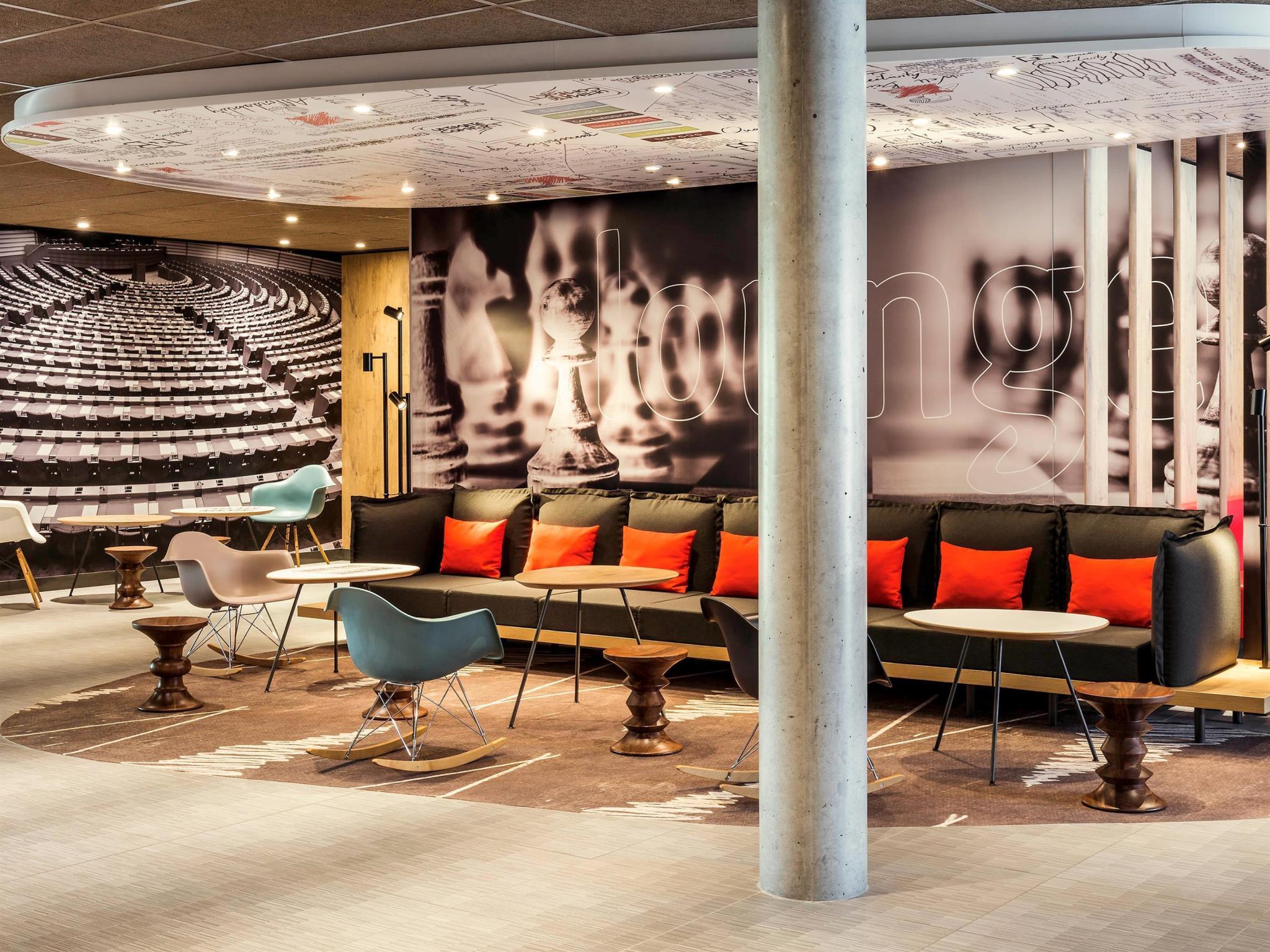 Ibis Saint Quentin En Yvelines - Velodrome Hotel Montigny-le-Bretonneux Exterior photo
