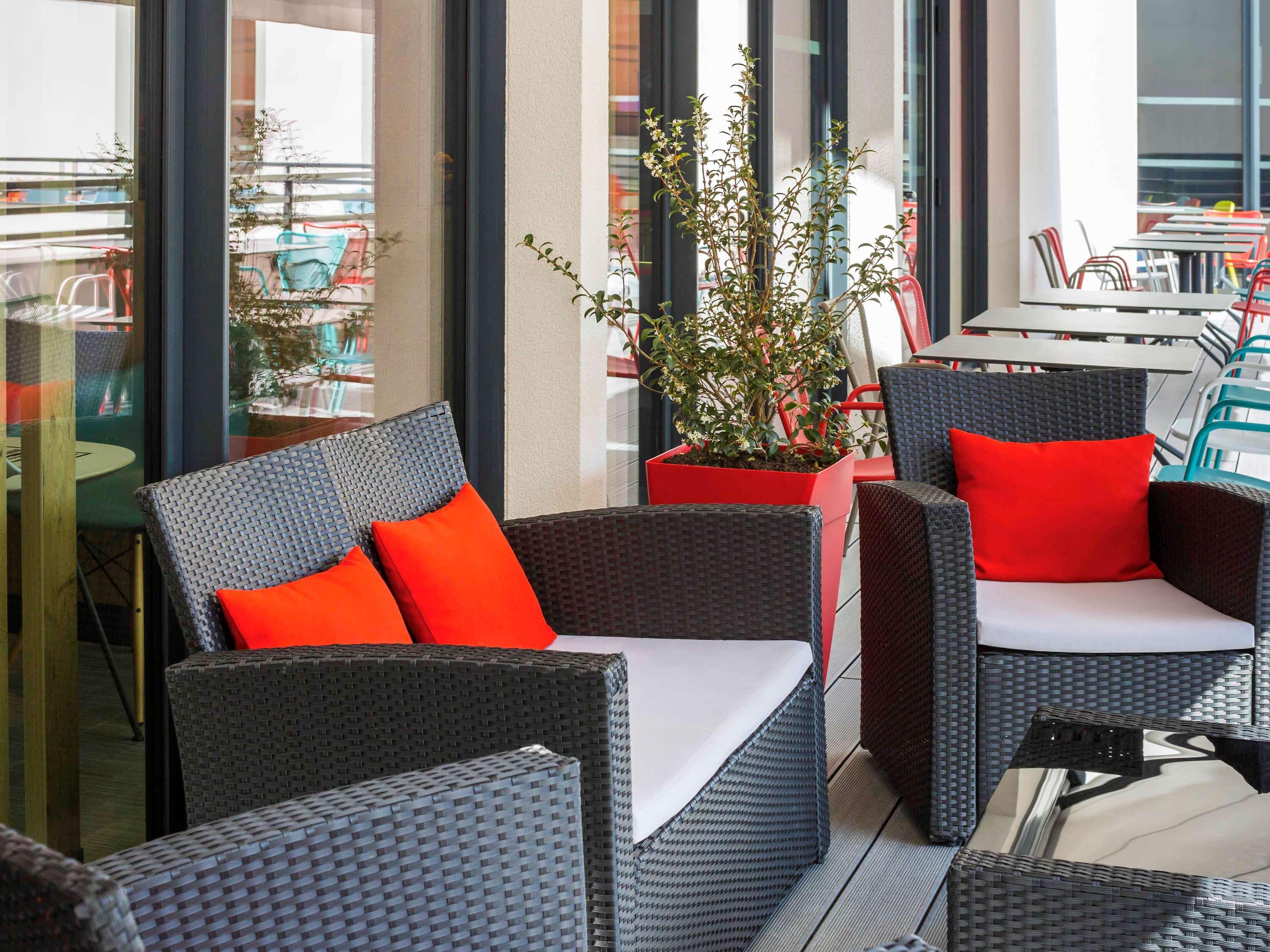 Ibis Saint Quentin En Yvelines - Velodrome Hotel Montigny-le-Bretonneux Exterior photo