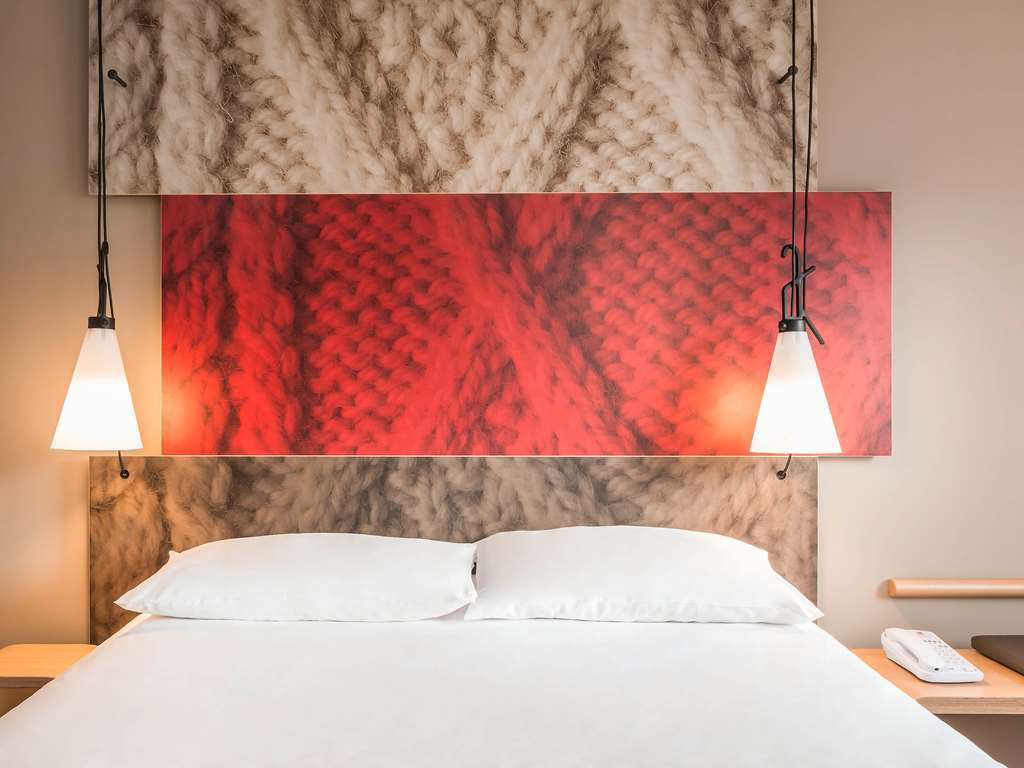 Ibis Saint Quentin En Yvelines - Velodrome Hotel Montigny-le-Bretonneux Exterior photo